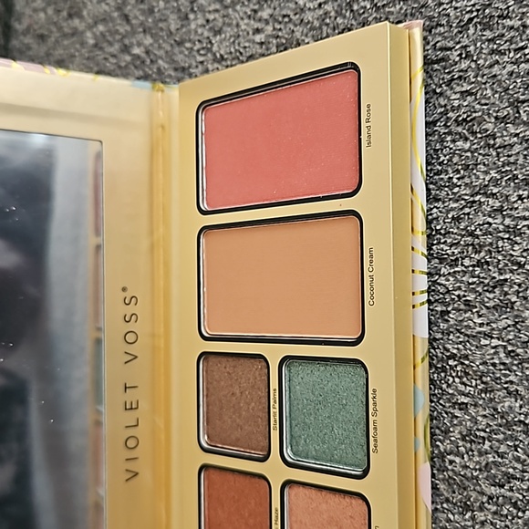 Violet Voss Pretty in Paradise All in One Face & Eye Shadow Palette - Picture 5 of 7